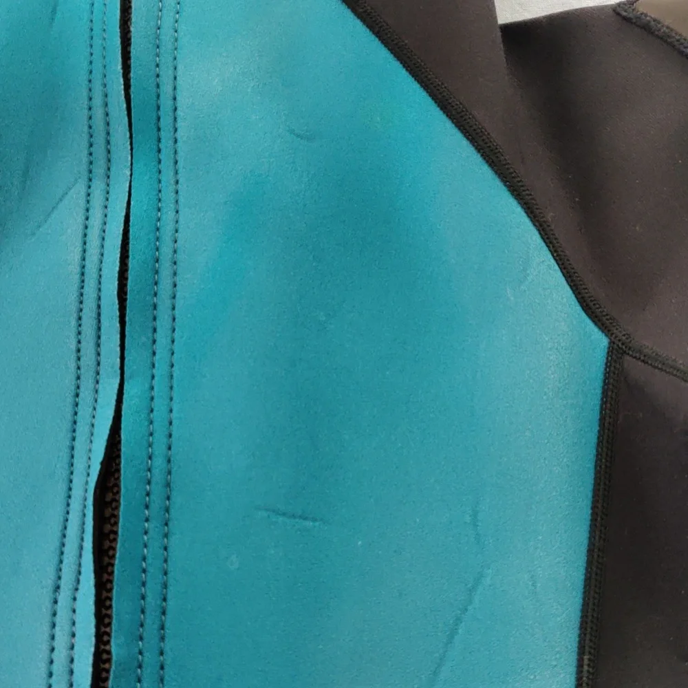 Vintage Hobie Stearns EFS Shorty Wetsuit Juniors. Teal Black Surf Swim Retro 90s